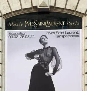 Nouvelle Exposition Yves Saint Laurent