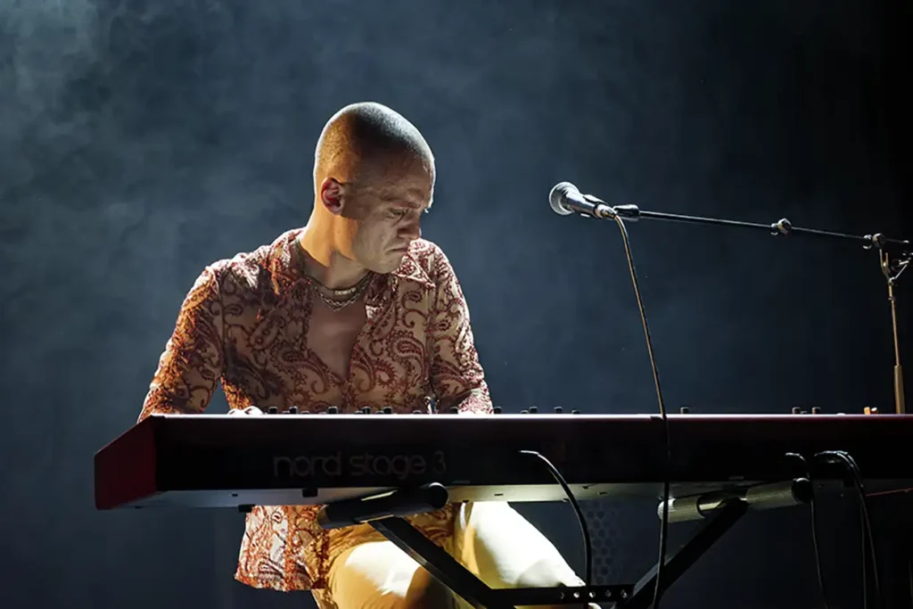 Loverman , James de Graef, Ou l’art de la Métamorphose et des Amours Perdus, Mama 2023, infos spectacles