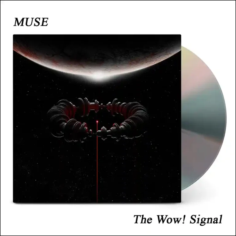 Album de Muse, The Wow! Signal, 2026 Album de Muse, The Wow! Signal, 2026. une planète sombre éclaire un espace noir étoilé. Au centre, une structure mécanique aux reflets rouges et noirs. Vinyle irisé visible sur le côté."